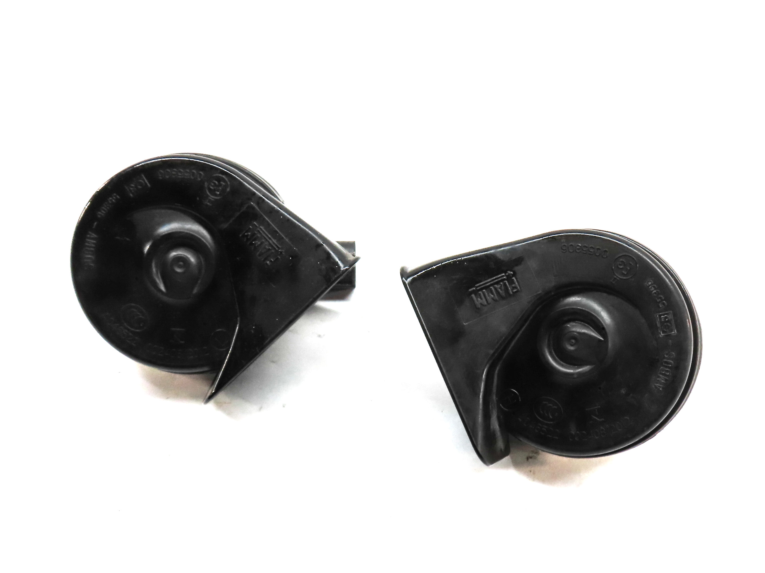 14-17 MERCEDES B250 CLA250 GLA250 (C117 W117 W246 X156) HIGH & LOW TONE HORN SET — exact item pictured